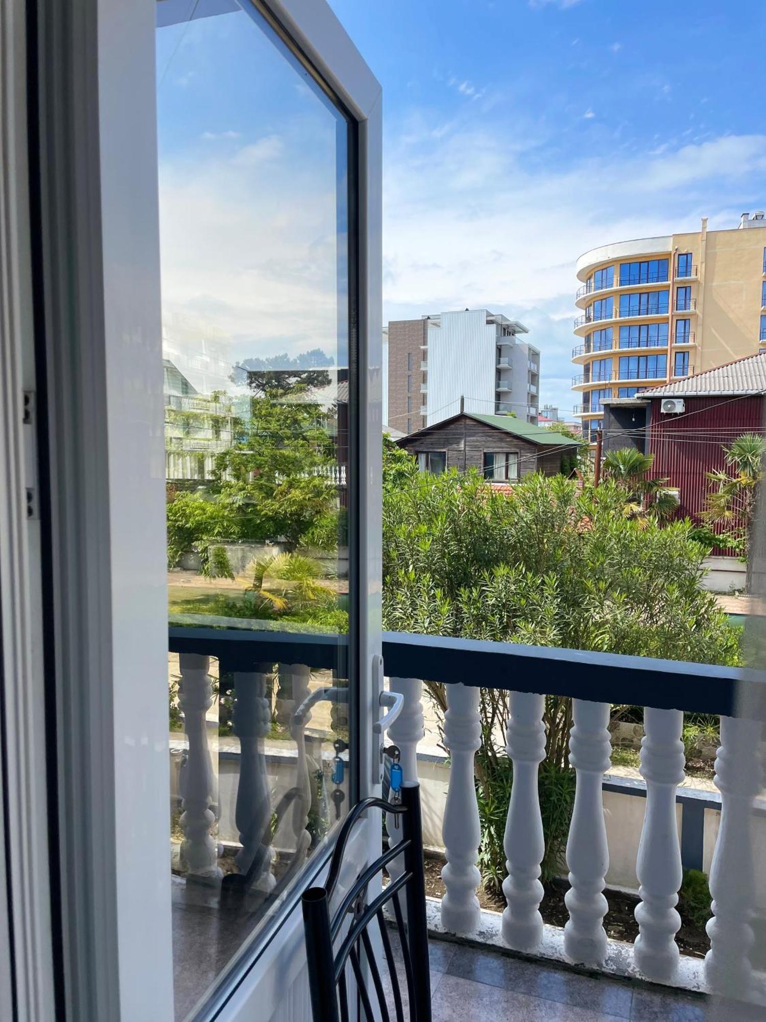 Sun Kissed Hotel Kobuleti Exterior photo